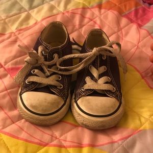 Purple Converse sz 7
